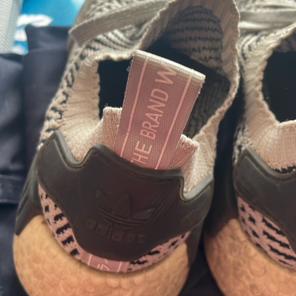 Adidas running shoes - Picture 3 of 4